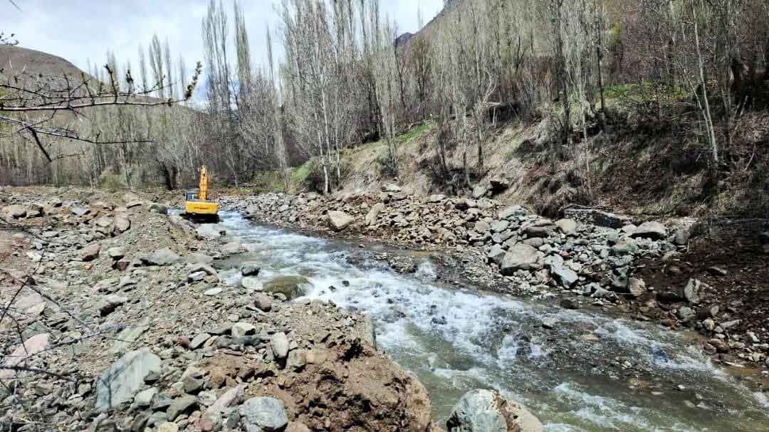 اتمام عملیات لایروبی رودخانه روستای شهرستانک توسط شرکت آب منطقه‌ای البرز