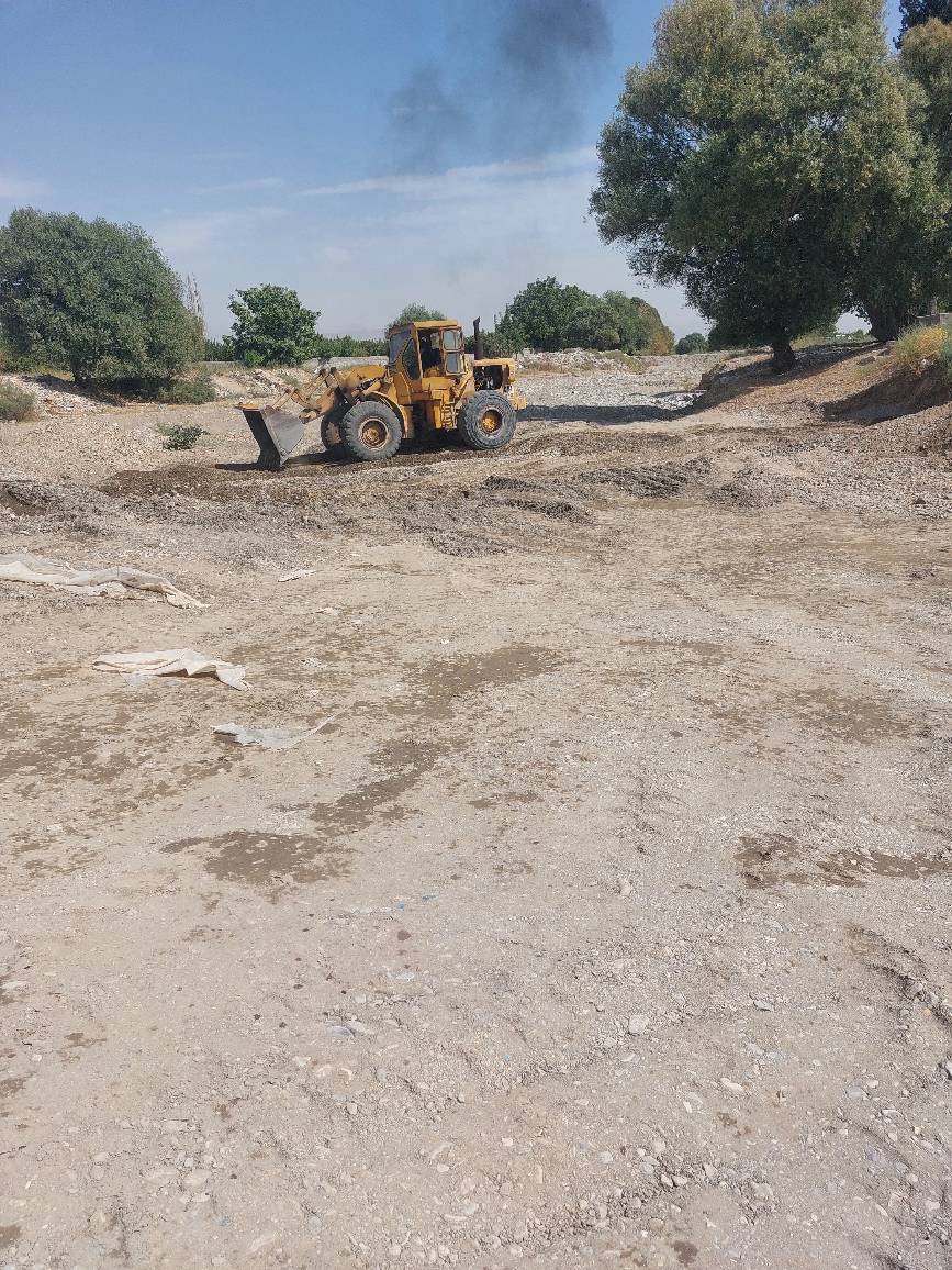 پاکسازی و رفع انسداد رودخانه کردان در محدوده شاخه سرخاب ساوجبلاغ
