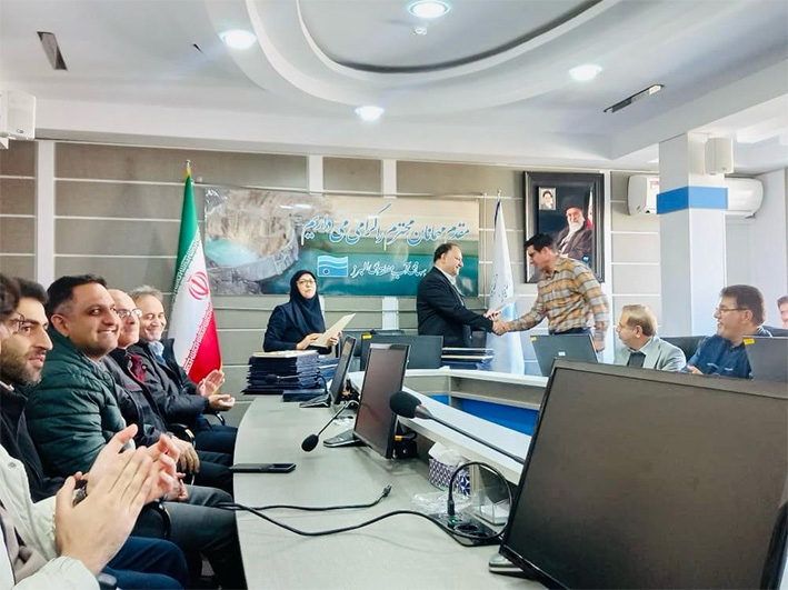 تقدیر از کارکنان معاونت حفاظت و بهره‌برداری آب منطقه‌ای البرز به‌مناسبت ولادت حضرت علی (ع) و روز پدر